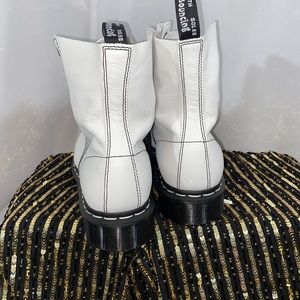 DR MARTENS 1460 PASCAL VIRGINIA LEATHER WHITE NEW